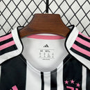 Kit Infantil Juventus 25/26 –  Branco/Preto
