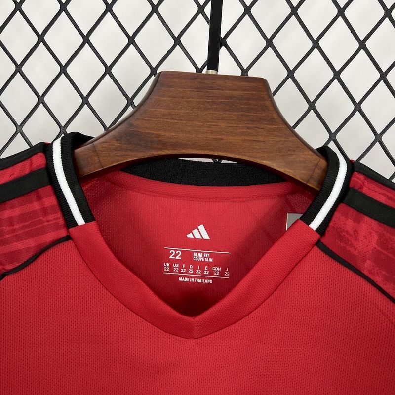 Kit Infantil Manchester United 25/26 –  Vermelho