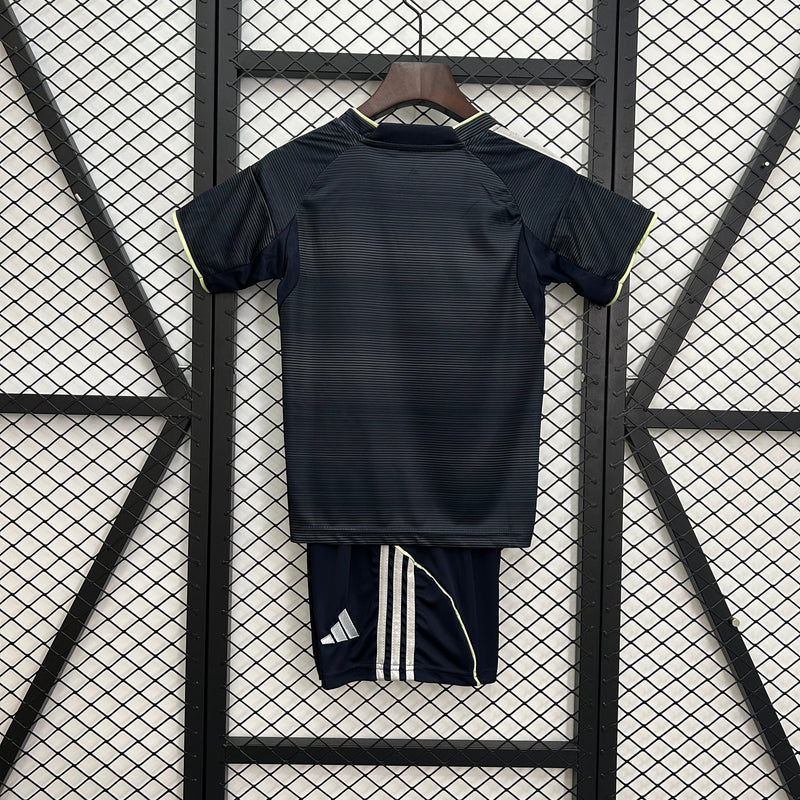 Kit Infantil Real Madrid 25/26– Away Preto