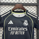 Kit Infantil Real Madrid 25/26– Away Preto