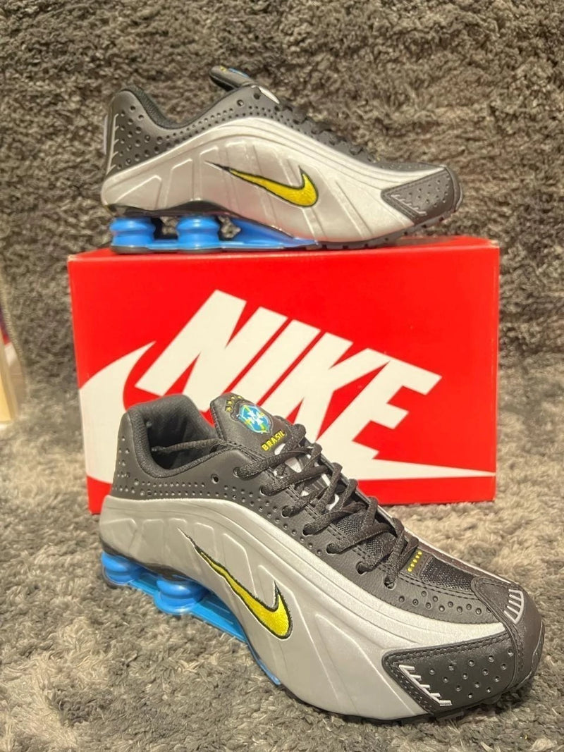 Tênis Nike Shox R4 Brasil - Masculino
