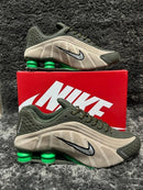 Tênis Nike Shox R4 Verde - Masculino