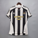 Camisa  Retro 05-06 Newcastle  - Torcedor Masculina
