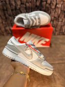 Tênis Nike Twister Cinza - Feminino
