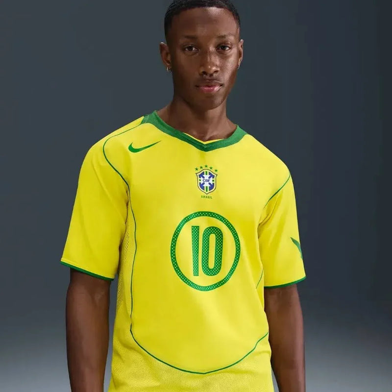 Camisa Brasil Total 90 - Nike - Retrô 2004/2005 (RONALDINHO + 10) (PRONTA ENTREGA)